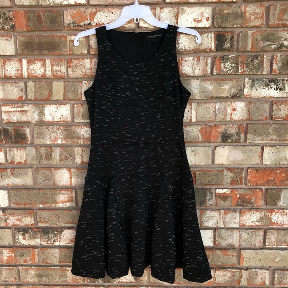 banana republic black sleeveless dress